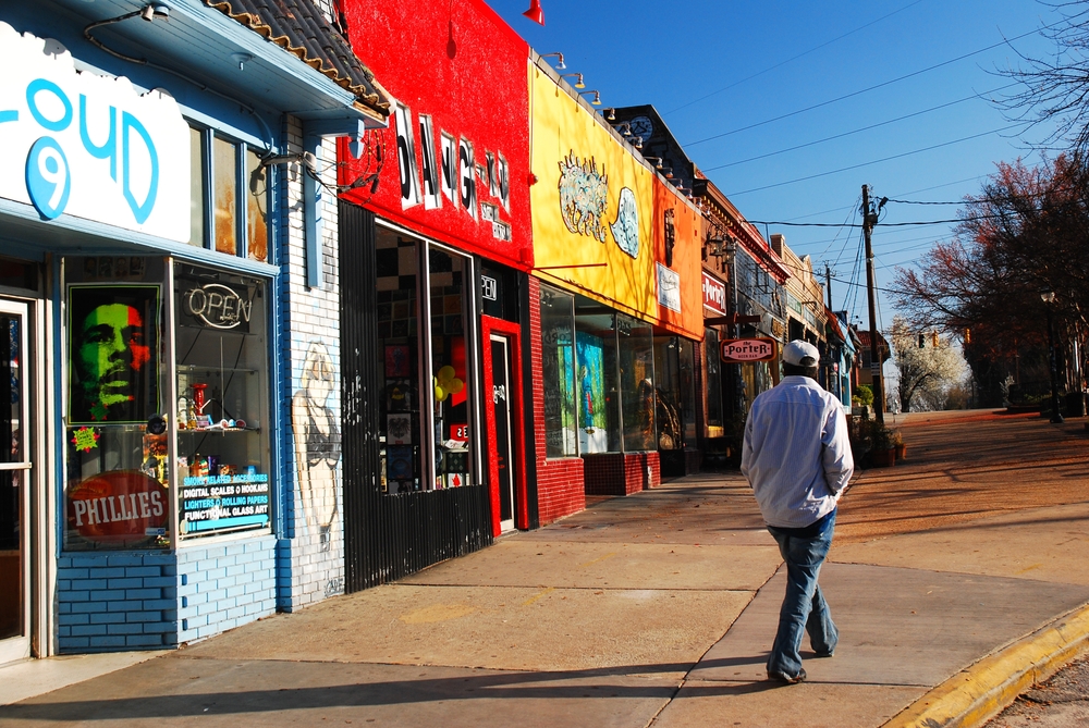 Atlanta,,Ga,,Usa,February,28,An,Adult,Man,Walks,Past