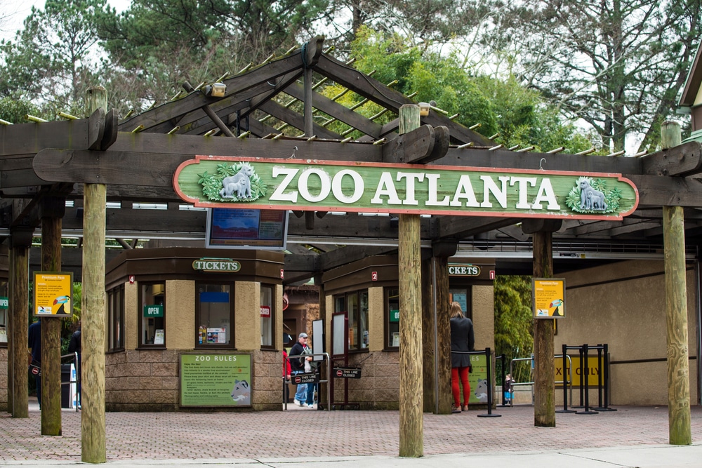 Atlanta,-,December,26,,2013:,Entrance,To,Zoo,Atlanta.,The